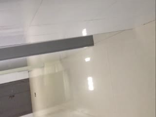 大学女厕TP漂亮眼镜学妹嘘嘘