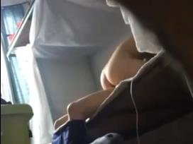 宝妹自恋狂拍巨乳！自拍疯揉美胸，极致诱惑看得人血脉贲张！