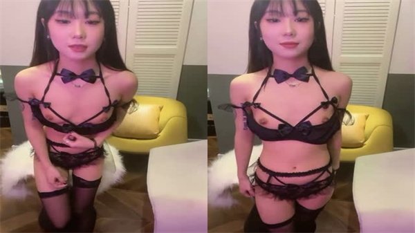 黑丝贫乳骚货口交上位骑乘 狼友鸡巴操到爽翻天