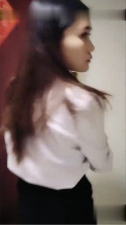 极品黑丝女教师惨遭跟踪 回家路上被学生狂干到沦陷
