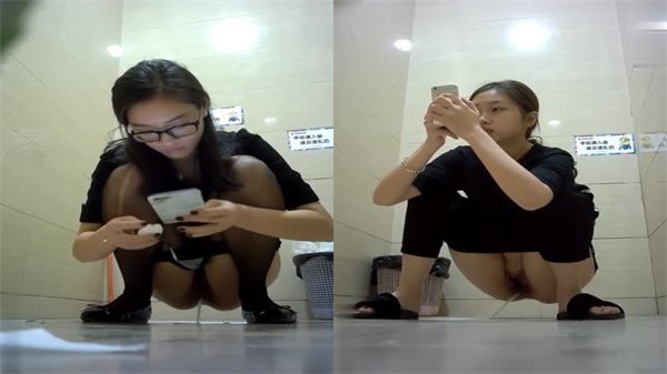 商场极品美女狂泄私密拍摄，清纯婊子厕所失禁高潮