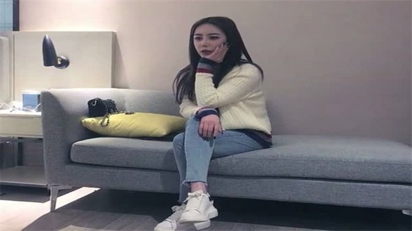 太子探花狂干！露脸极品校花网红女神，白皙巨乳大奶被爆操内射！