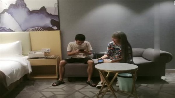 长腿尤物水岛津实 双腿架肩猛插骚穴 内射爆浆